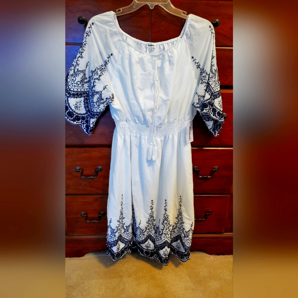 White & Navy Embroidery Dress